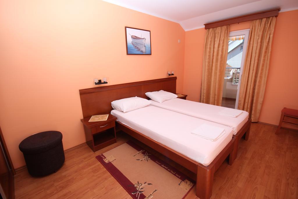 Apartments Oaza 1 Petrovac Room photo